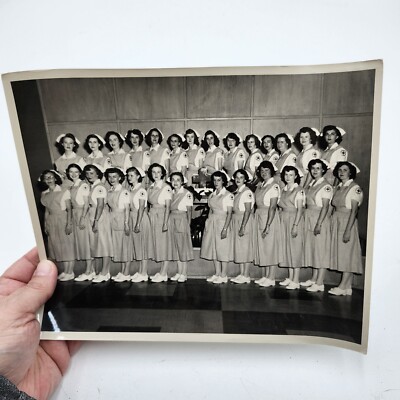 1952 VINTAGE OCCUPATIONAL GROUP PHOTO, NURSES in UNIFORM Atlanta Georgia