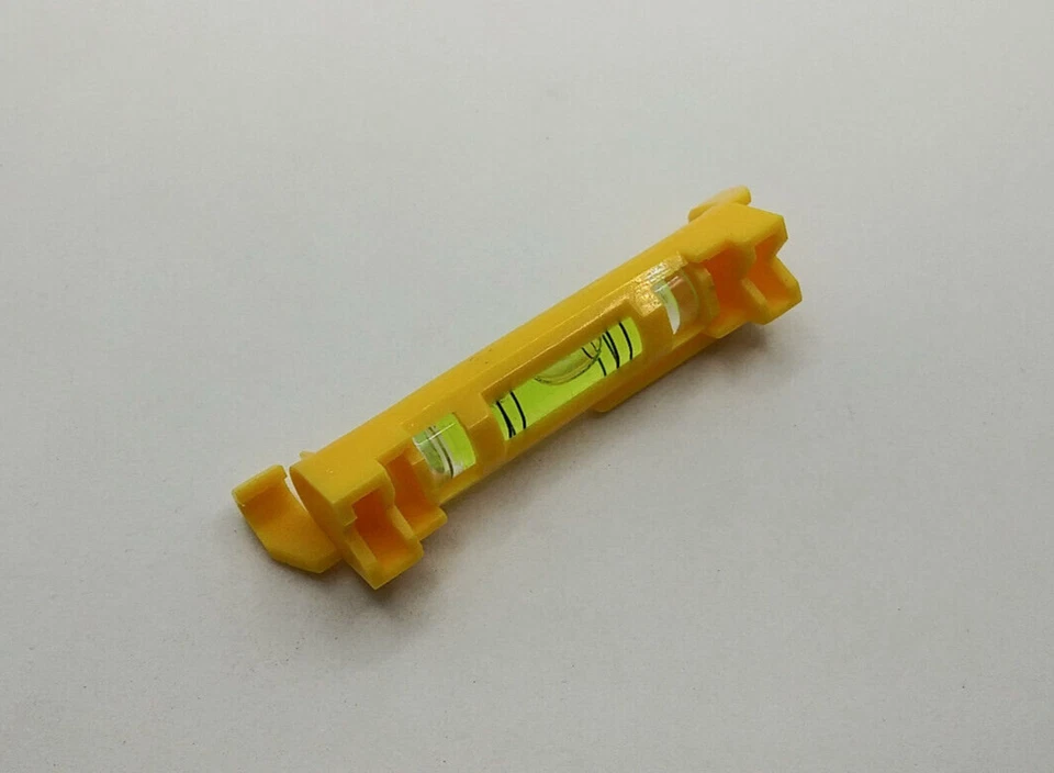 4pcs 3" String Line Level 5.7g Sens: ±0.5° in lines, 33'/2mm 9.6mm/m Yellow NEW - Image 3 of 3