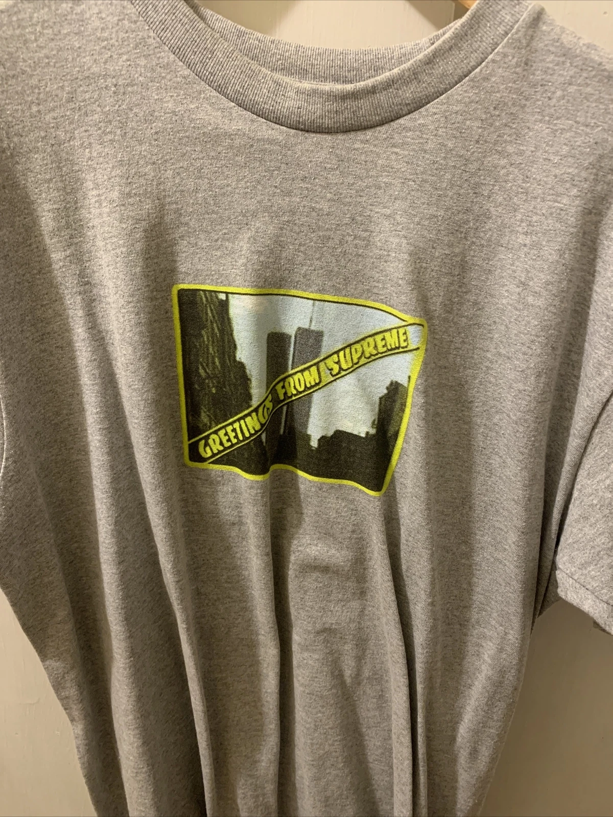 T shirt Supreme Salutations Gris TAILLE MOYENNE