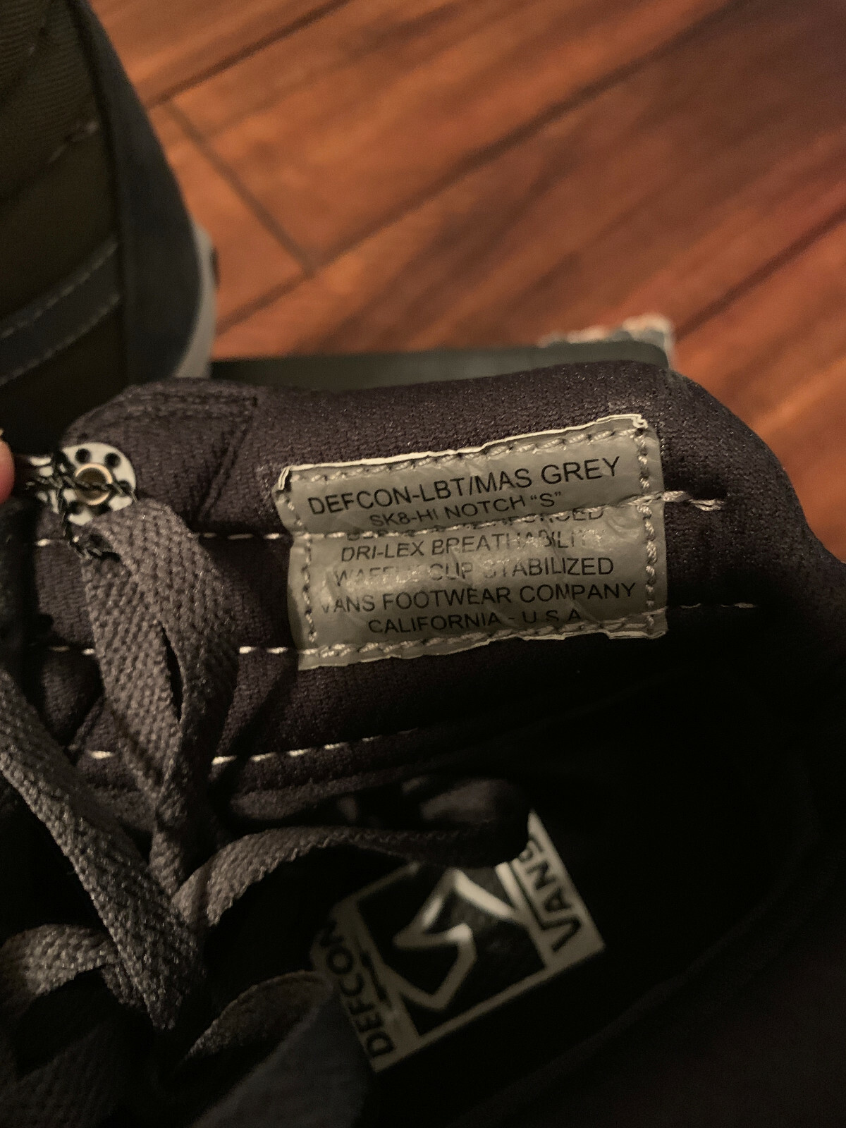 vans defcon mas grey