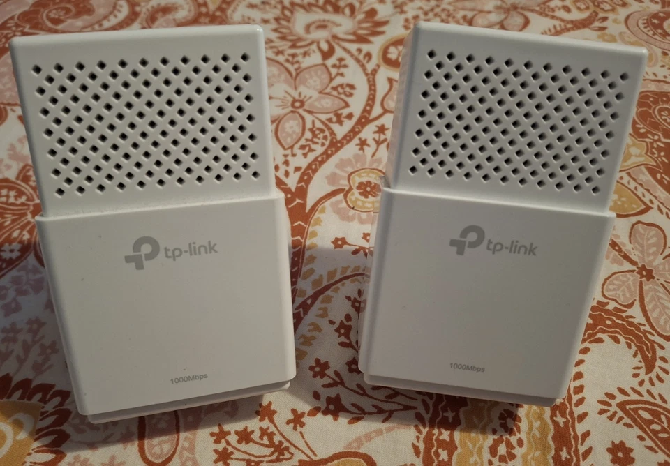 TP-Link TL-PA7010 KIT 1000Mbit/s Gigabit Ethernet HomePlug AV2 - Immagine 2 di 3