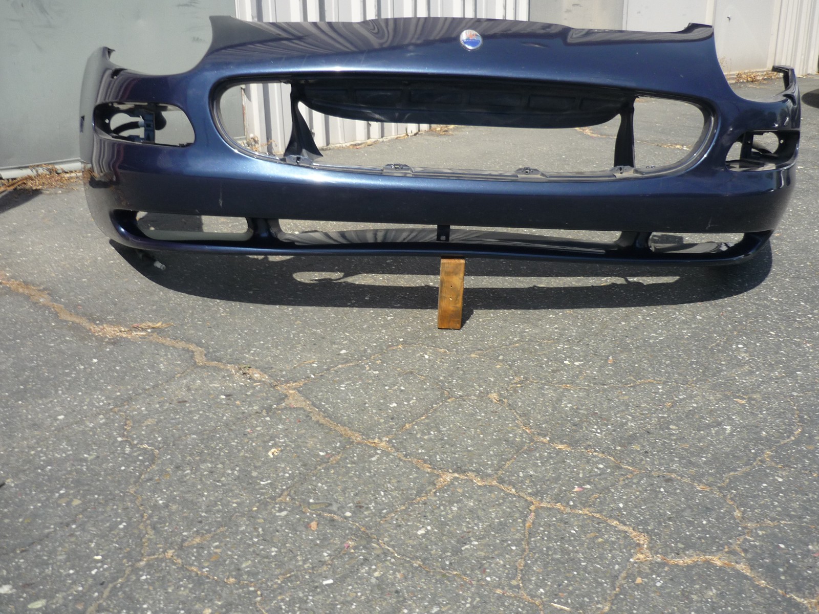 Maserati 4200 2005  Front Bumper Blue P/N 980138243