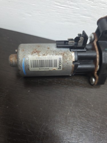 Motor de ajuste de asiento lateral derecho 12-20 Mercedes R172 SLC300 SLK350 OEM - Imagen 3 de 3