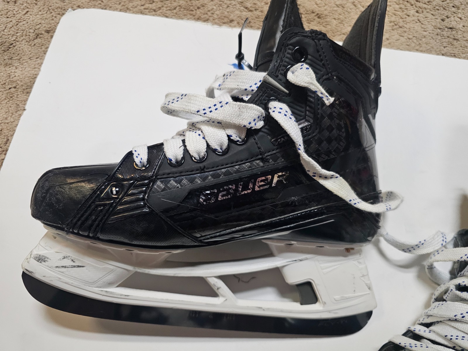 ERIK KARLSSON 24'25 Penguins Photomatched Bauer Mach 8.5 EA Game Worn Skates