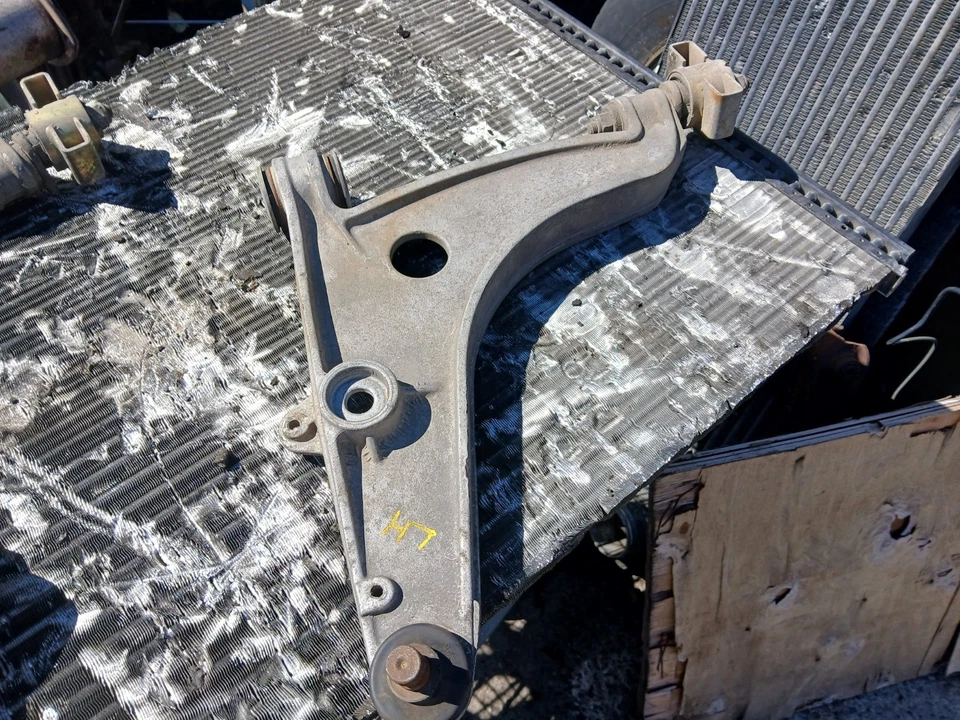 Juego de brazos de control delanteros A de aluminio usados Porsche 89 944S Foto 2 de 4