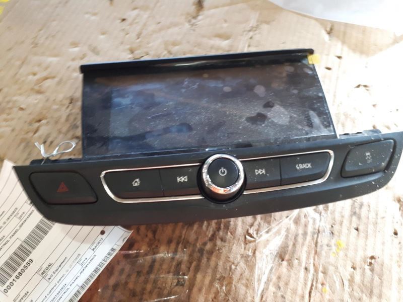 Audio Equipment Radio Control Panel Includes Display Fits 18-19 REGAL 1189641