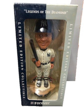 DEREK JETER Yankees Legends of the Diamond Forever Collectibles Bobble Head NIB