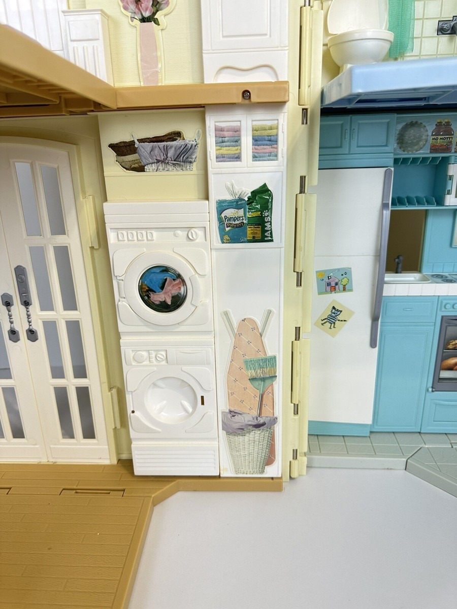 Barbie Happy Family Neighborhood Sounds Like Home Smart House 2004