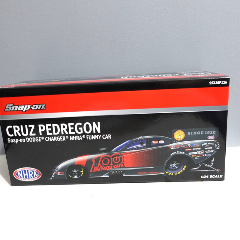 Autoworld Diecast Cruz Pedregon Snap=On Dodge Charger NHRA Funny Car