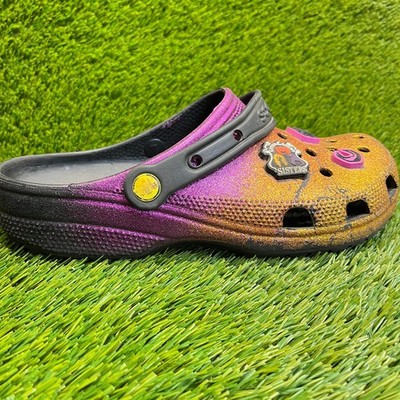 Crocs Classic Clog x Disney Hocus Pocus Mens Size 9 Orange Purple Beach Sandals