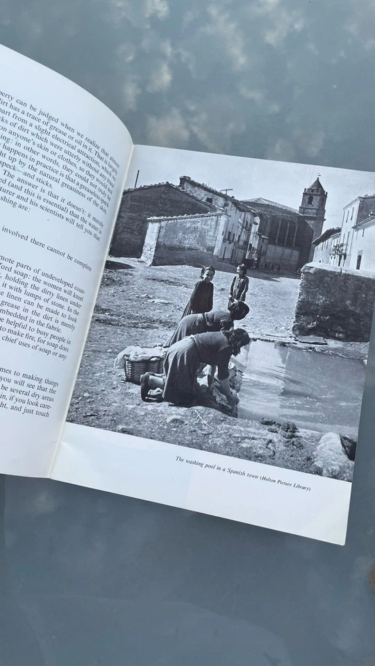 Unilever Educational Booklet 1958 Soap-Making Guide by Robert Sinclair - Image 4 of 4