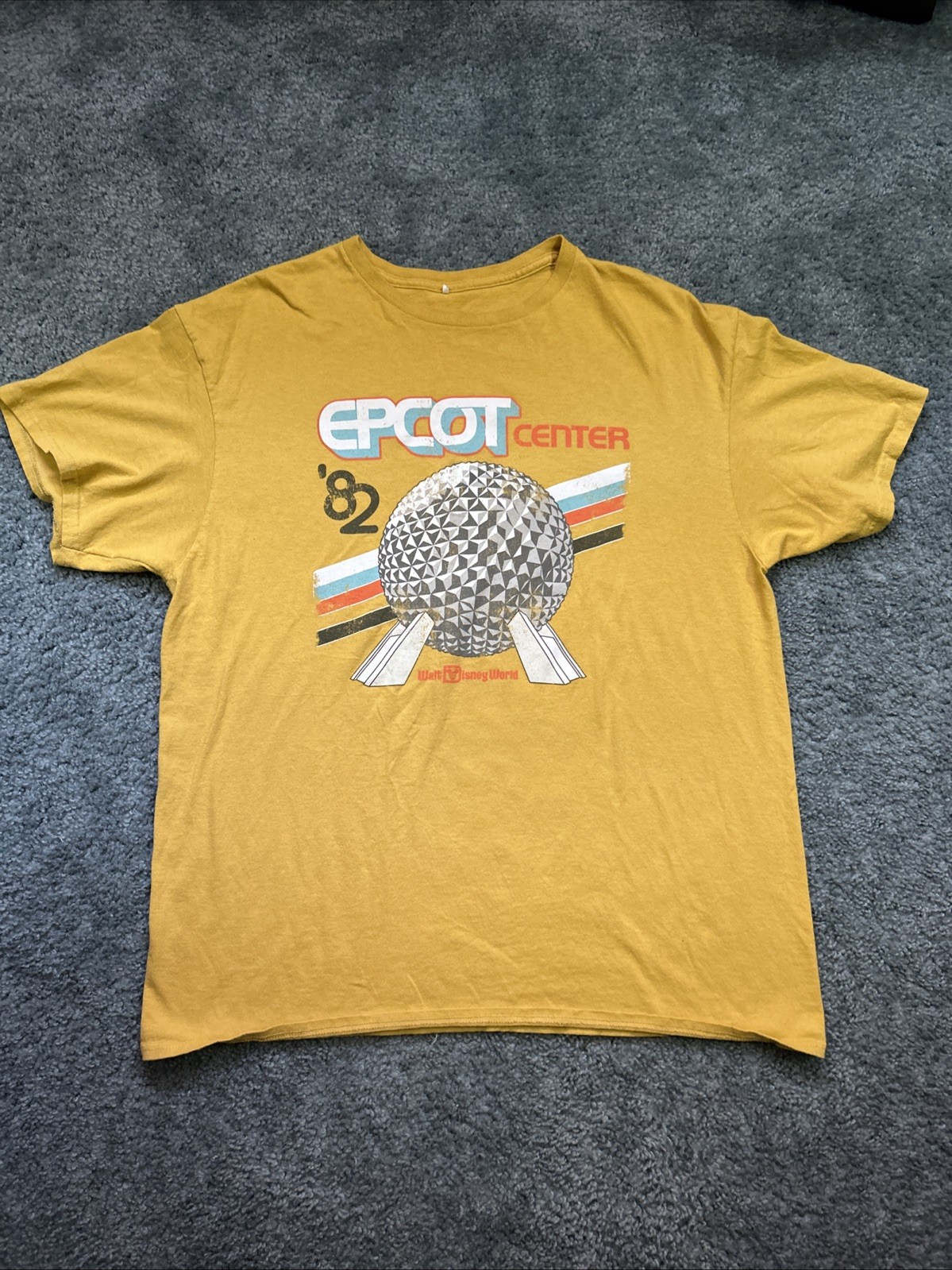 1982 Vintage  Retro Space Ship Epcott Walt Disney World Tee Shirt Men’s Size XL