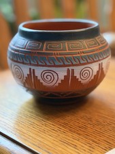 Authentic Navajo Etchware Pottery Signed Ronald Smith Hand Carved Polychrome 4??