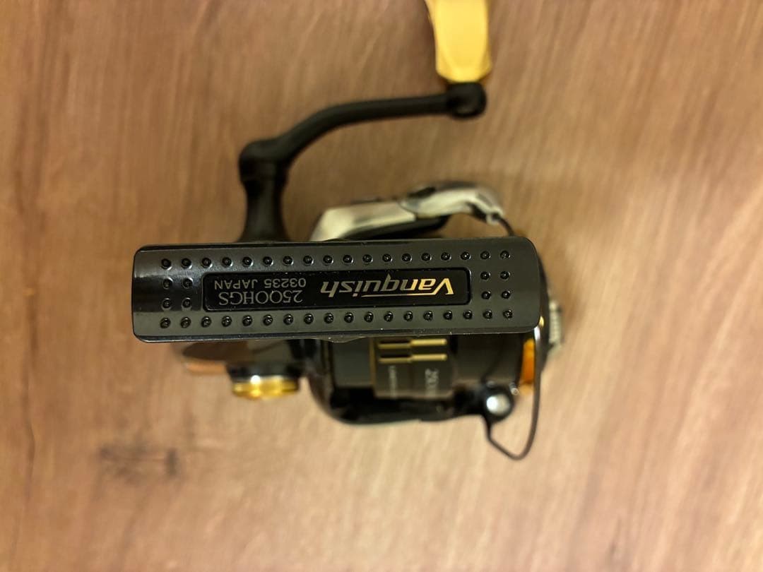 Shimano 13 Vanquish 2500HGS Limited Edition RARE Stealth Black
