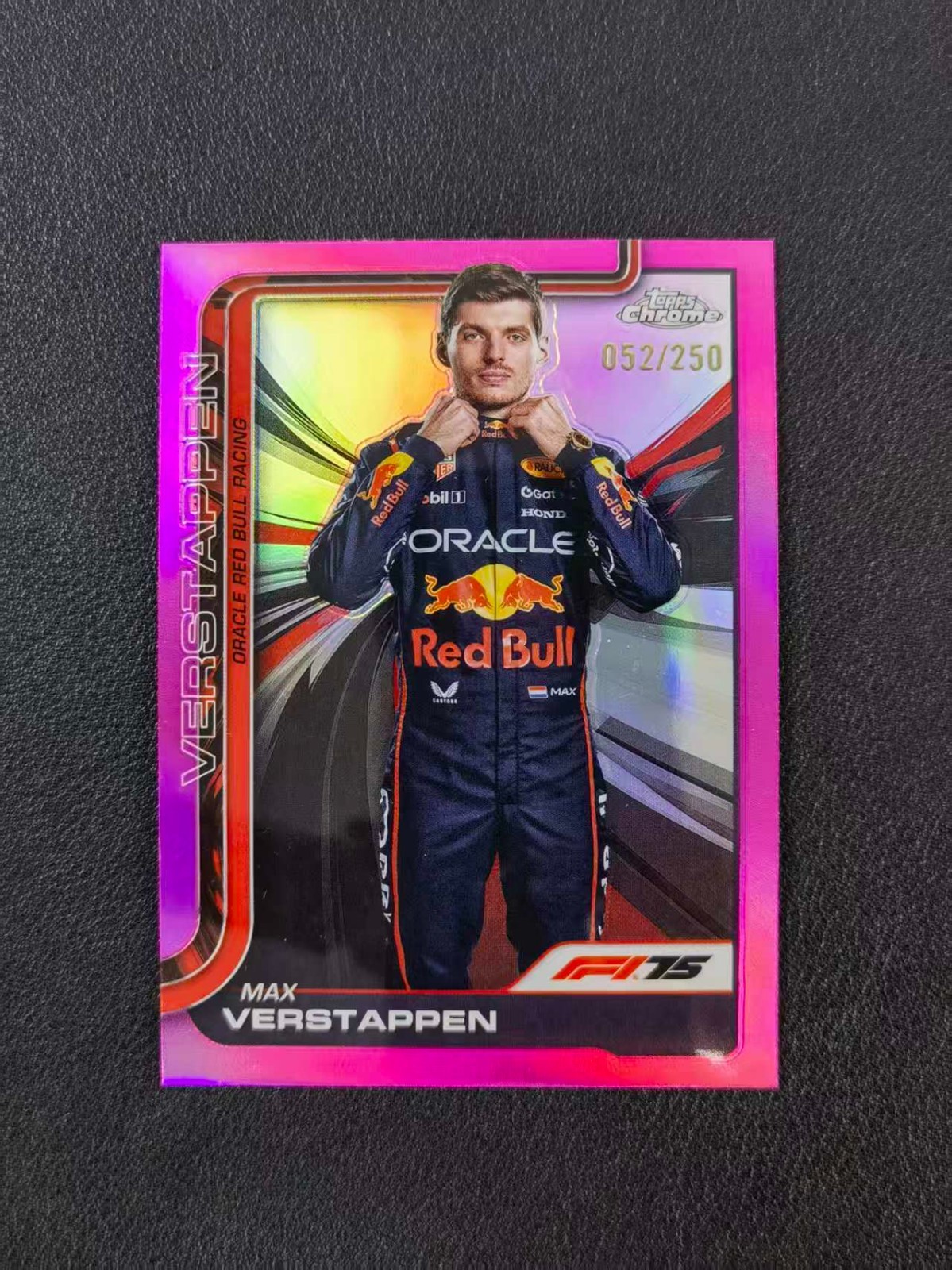 2025 Topps Chrome F1 Max Verstappen Portrait Pink 52/250 #1 WTS