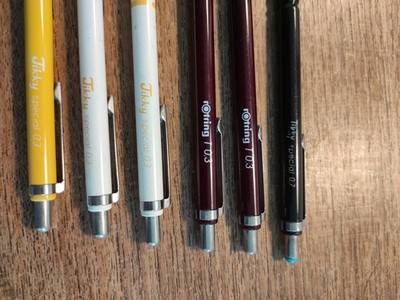 Rotring Tikky 0.3 4 Stück 0.7 1 Stück (1xGelb, 2x Weiss, 2x Weinrot, 1x Schwarz)