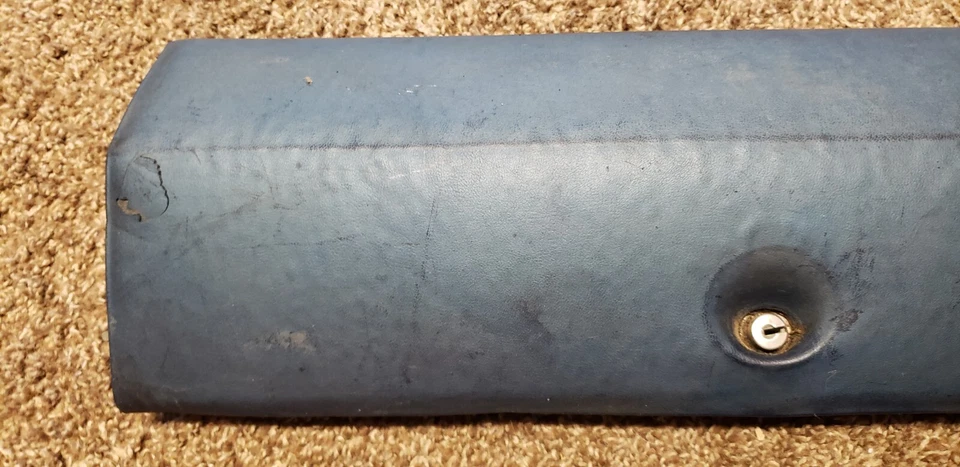 1968 69  DODGE CORONET PLYMOUTH ROADRUNNER NON RALLYE DASH GLOVE BOX DOOR BLUE  - Image 3 of 4