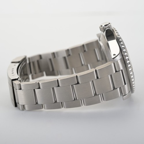 1991 Rolex Submariner Date 16610 Black Dial 40mm Stainless Steel Men's Watch - Picture 13 of 16