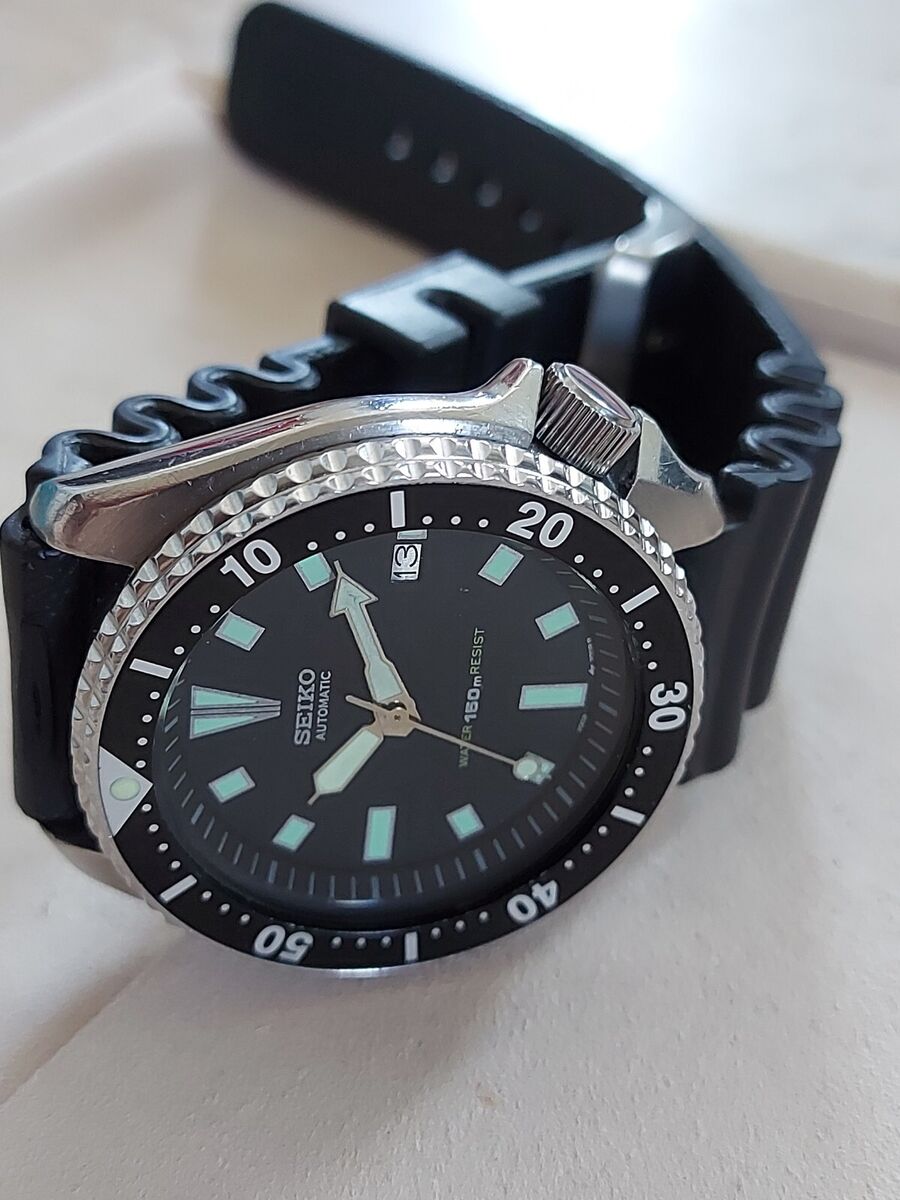 AUTHENTIC SEIKO 7002-7001 Blk DIAL AUTOMATIC ORIGINAL PATINA AUTHENTIC SEIKO 7002-7001 Blk DIAL AUTOMATIC ORIGINAL PATINA