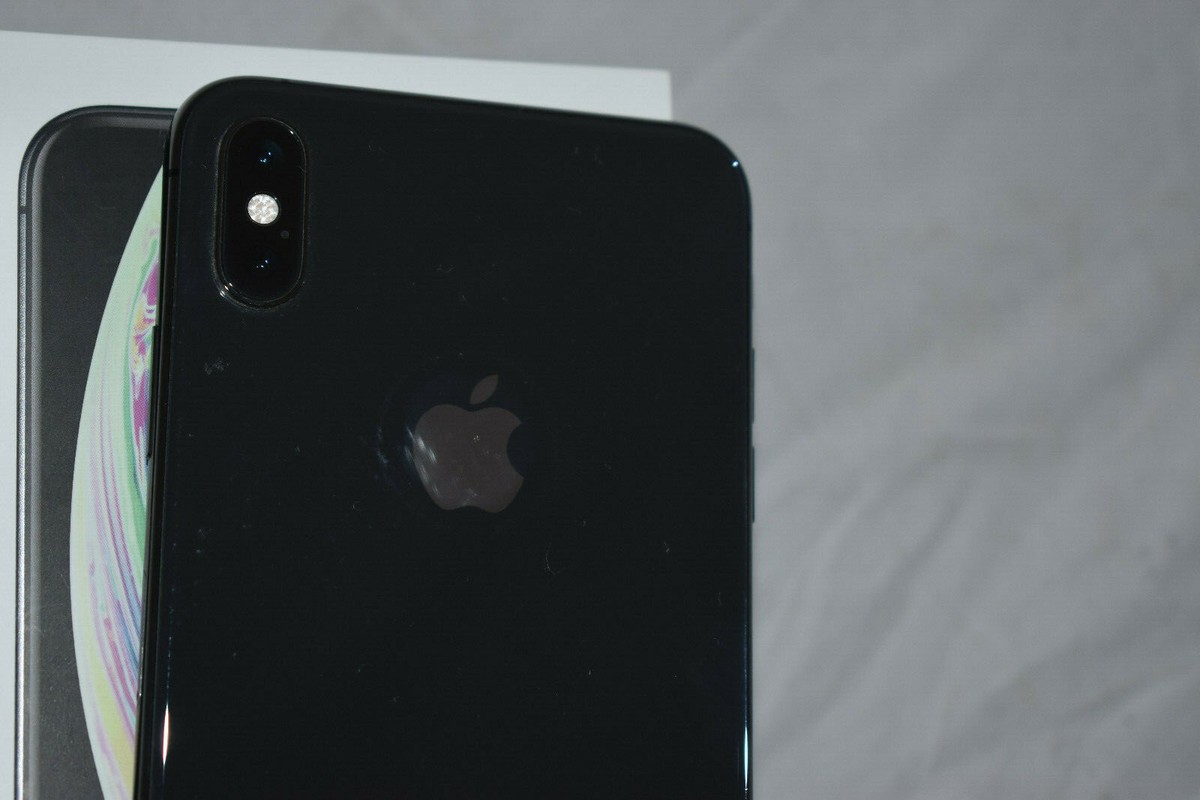 あ*ひ様 iPhone XS ブラック 256GB　本体のみ Apple iPhone XS - 256 GB - Space Gray (Unlocked) for sale