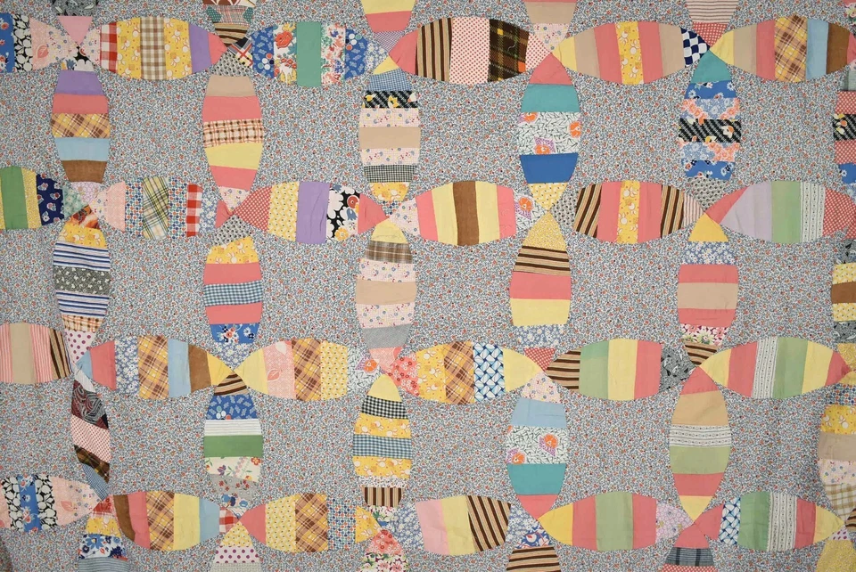 WONDERFUL 30's Orange Peel Crazy Antique Quilt Top ~CHEERY VINTAGE FABRICS! - Image 2 of 4