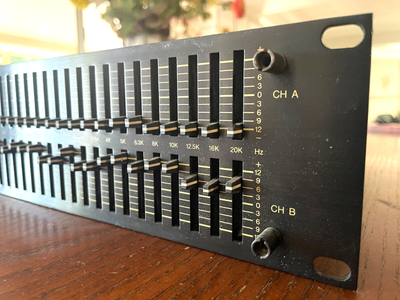 dbx DBX2031 イコライザー Limiter with TYPE3NR YAMAHA グラフィック