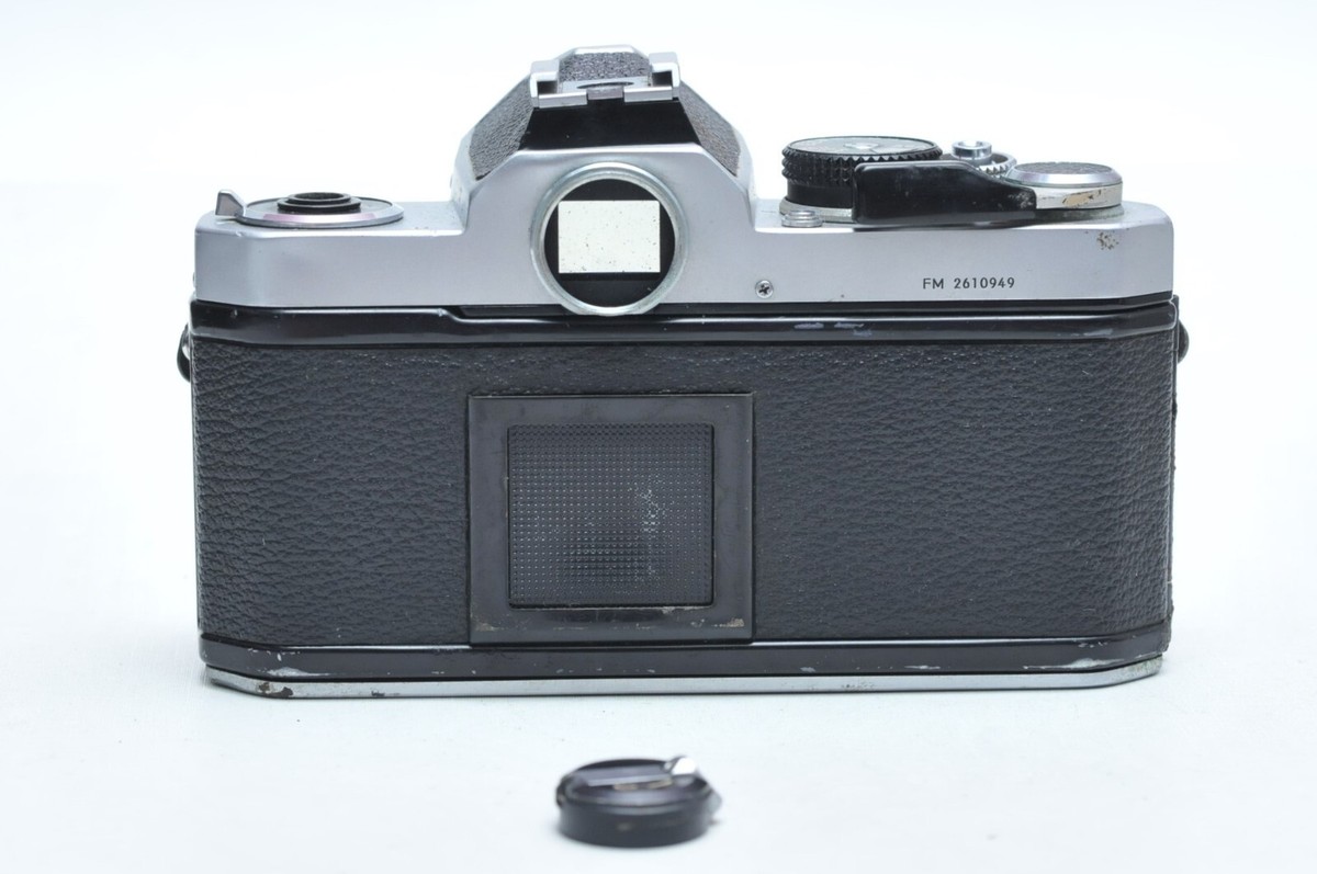 Nikon FM 35mm SLR Film Camera Chrome Body 2610949 *AS IS Nikon FM 35mm SLR Film Camera Chrome Body 2610949 *AS IS