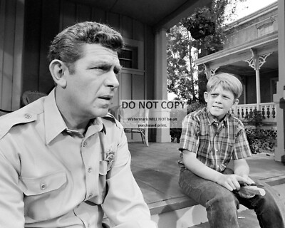 RON HOWARD IN ''THE ANDY GRIFFITH SHOW'' - 8X10 PUBLICITY PHOTO (EP-753)