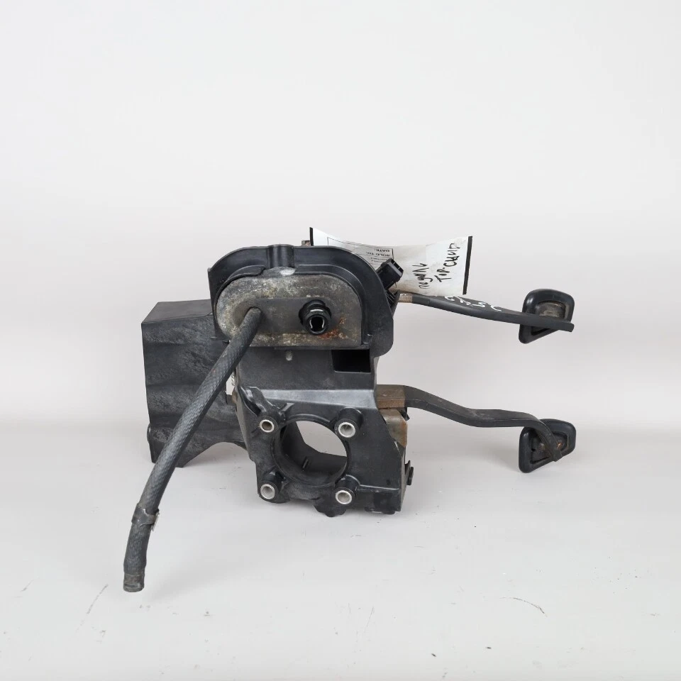 Ford Mustang 2006-2009 embrague pedal de freno transmisión manual K850K2450 OEM usado Foto 4 de 4