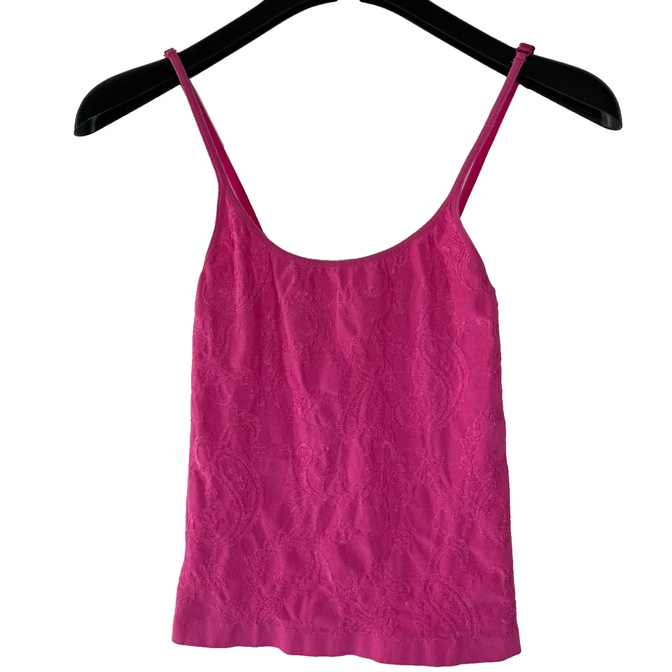 Camiseta sin mangas Victoria's Secret 3D cachemira cami mediana camisola elástica Foto 2 de 4