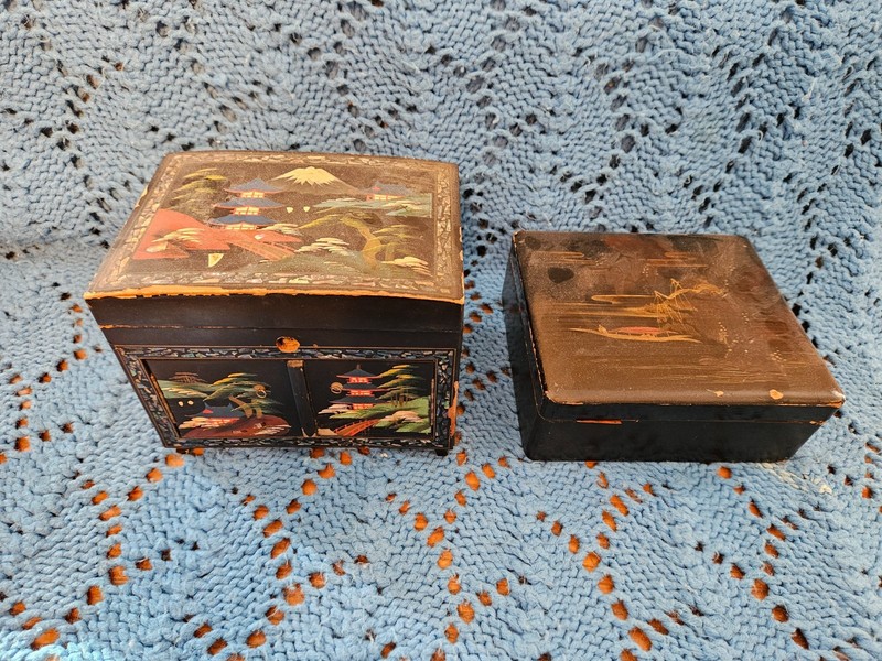 2 Vintage Handmade Japanese Black Laquer Jewelry Boxes; 1 Music not working