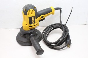 DEWALT 6 Amp Variable Speed 5" Disc Sander, DWE6401DS