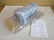 Unused NISSEI 3-PHASE INDUCTION MOTOR G3L22N5-MM04TNNNN 0.4kW Untested