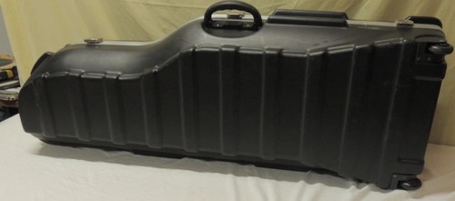SKB Hard Shell Large Wheeled Rolling STAFF CASE - 50" Golf Travel - Minor repair - Picture 3 of 9