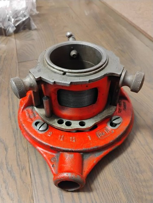 #ad RIDGID 65 R ADJUSTABLE 1quot; TO 2quot; PIPE THREADER DIES 65 R 65R nice $178.99