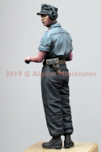 Alpine Miniatures 1/35 - 35263 German Panzer Commander Summer #1 - Picture 8 of 10