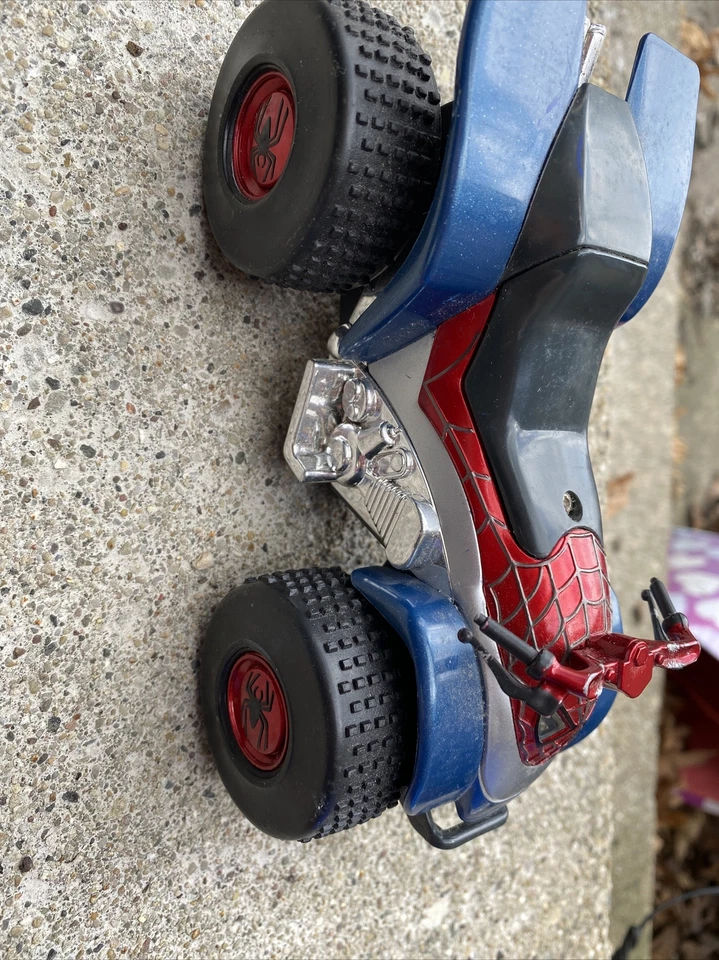 Spider Man 2002 plástico ATV juguete de cuatro ruedas Foto 4 de 4