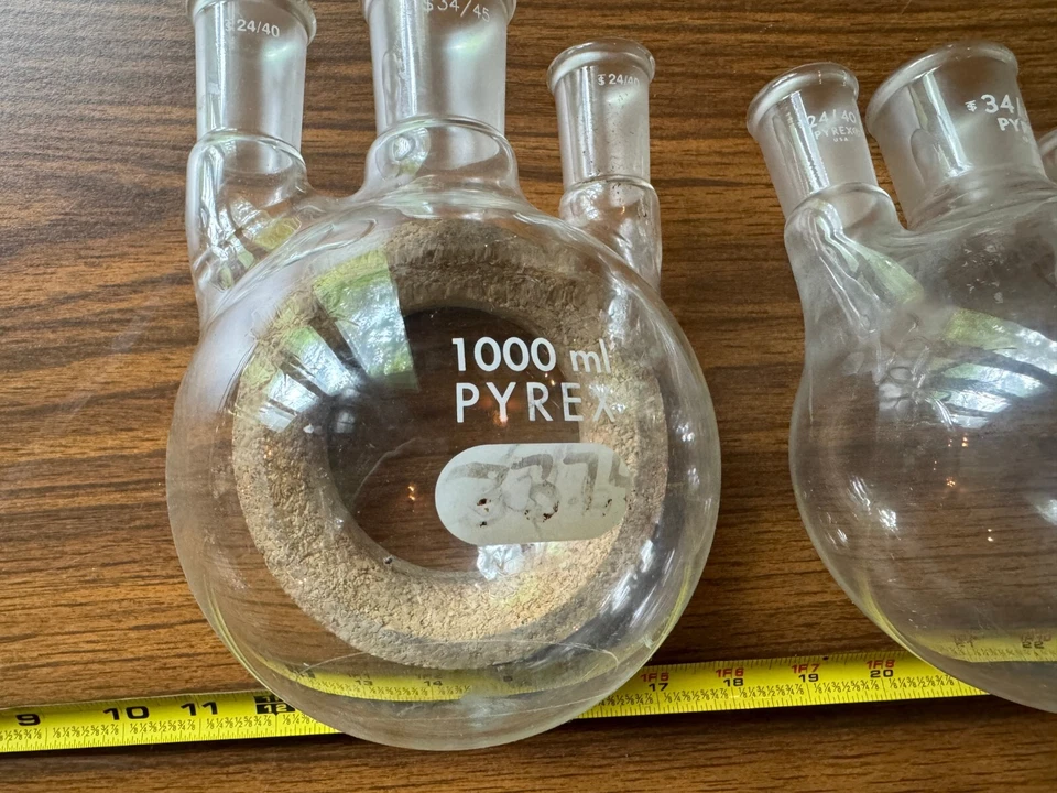 一对 2 康宁 Pyrex 玻璃 1000 毫升 34/45 24/40 3 领圆形底部烧瓶底座 — 第 3/4 张图片