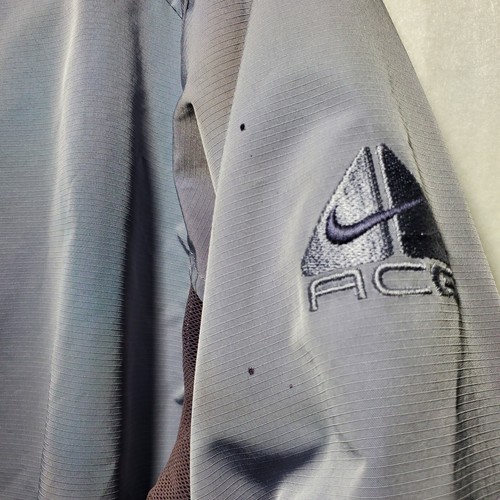 Nike ACG Jacket Women's Medium Full Zip Outdoors Grey Outer Layer 3 - Picture 4 of 13