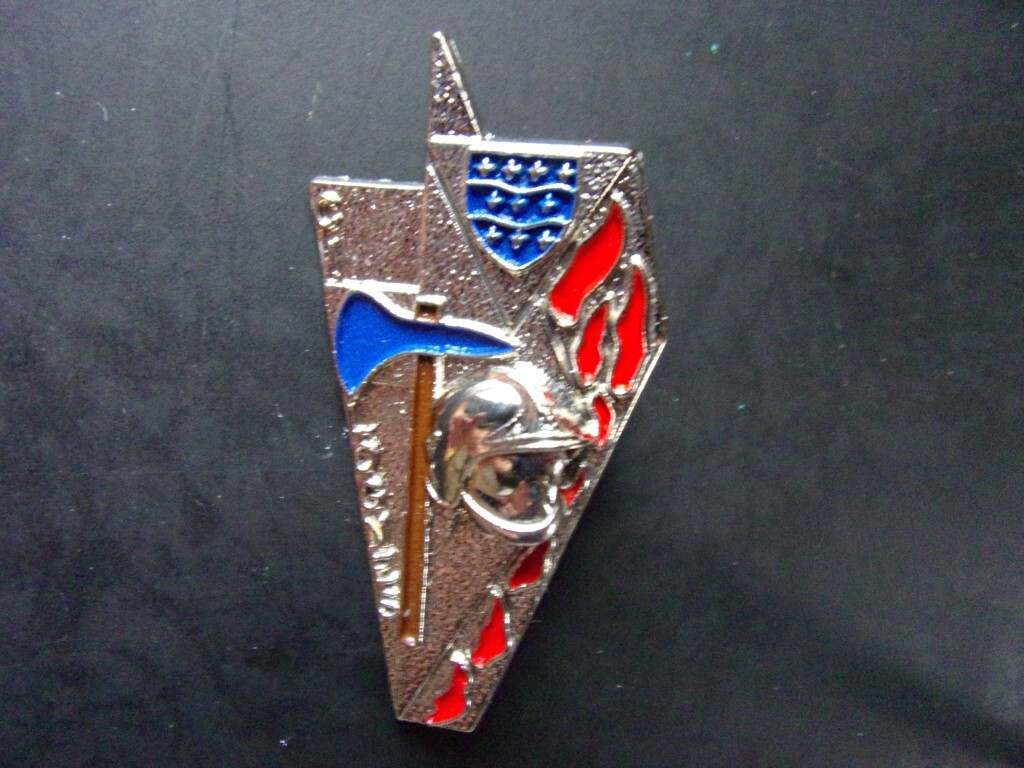Picture 1 of 2