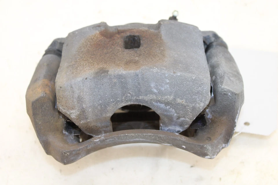 Pinza de freno delantera derecha Saturn Sky 2007-2010 OEM KL68 Foto 2 de 4