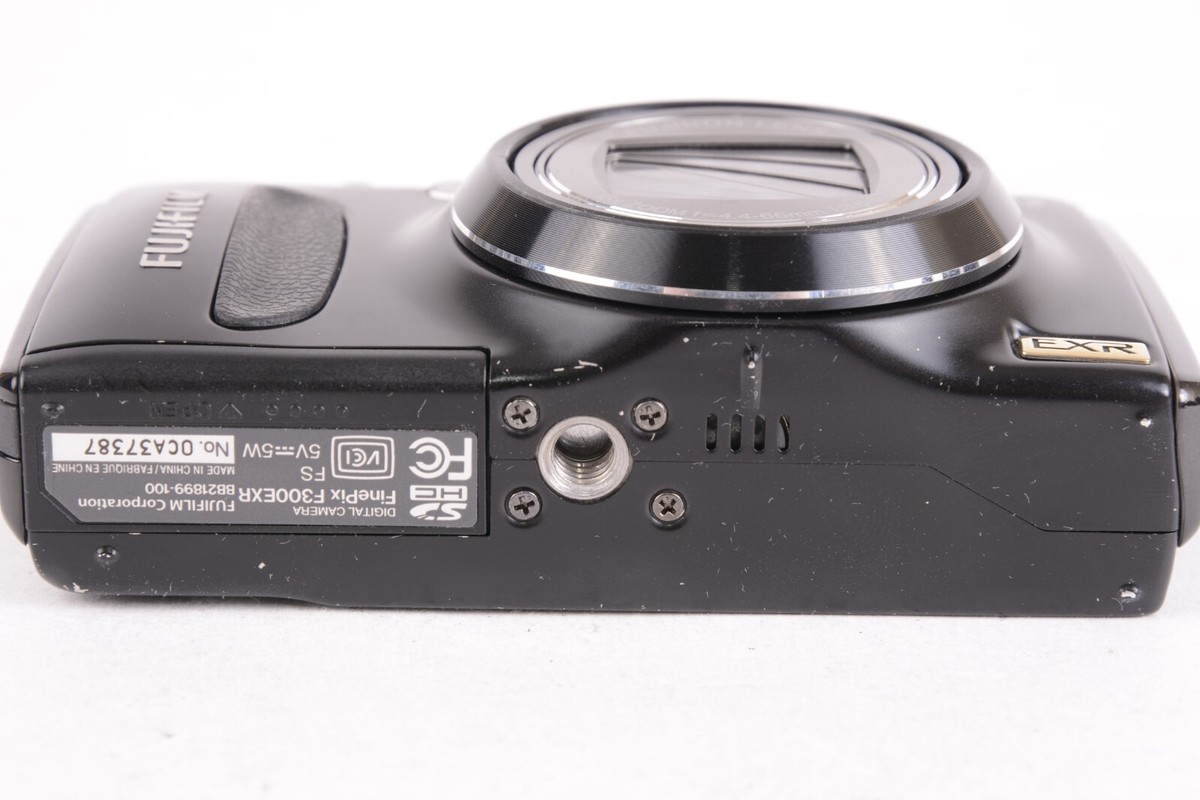 Fujifilm Finepix F300 EXR 12.0MP Compact Point and Shoot Digital