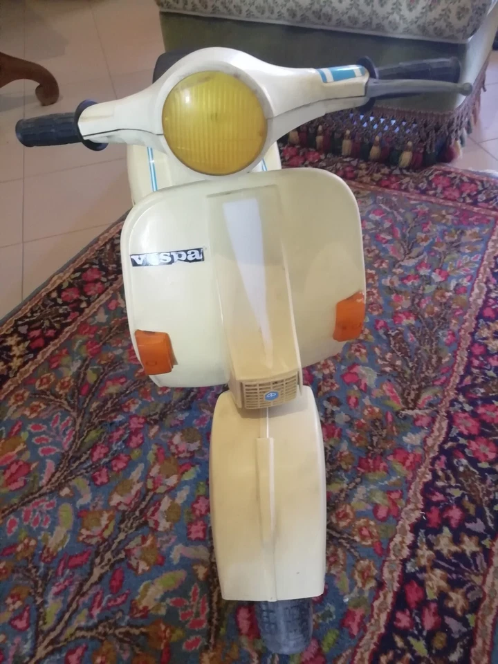 Vespa Piaggio Px125e Elestar Peg Perego gioco giocattolo elettrico DA TESTARE - Immagine 4 di 4