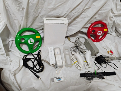 Nintendo Wii Console Bundle Tested Works, 2 Remotes, 2 Nunchuk, HDMI Adapter,Etc