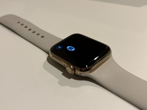 Apple Watch Series 4 40mm (GPS + Cel) Gold Stainless Steel Case Milanese Band - 第 8/12 張圖片