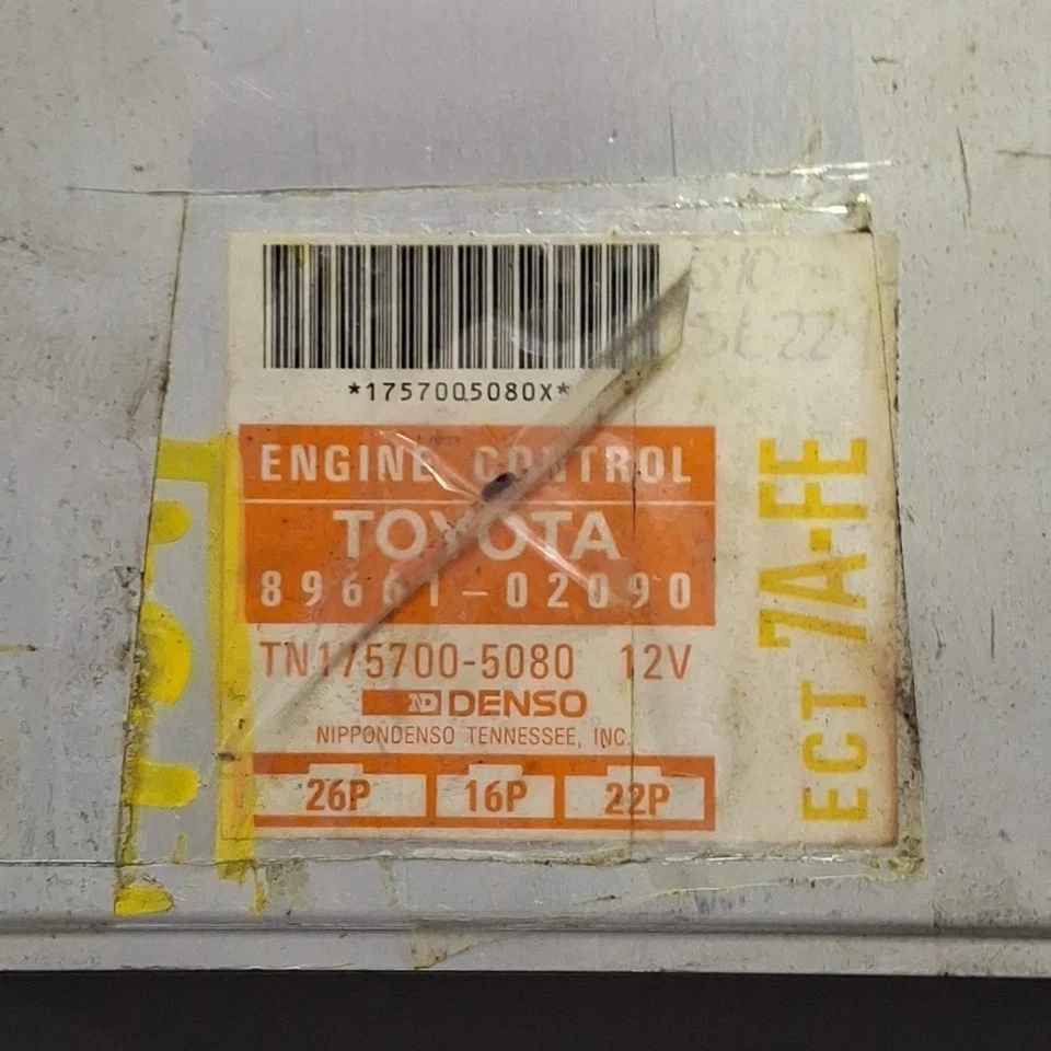 Toyota Corolla 1993-1994 ECU ECM 89661-02090 Foto 2 de 4