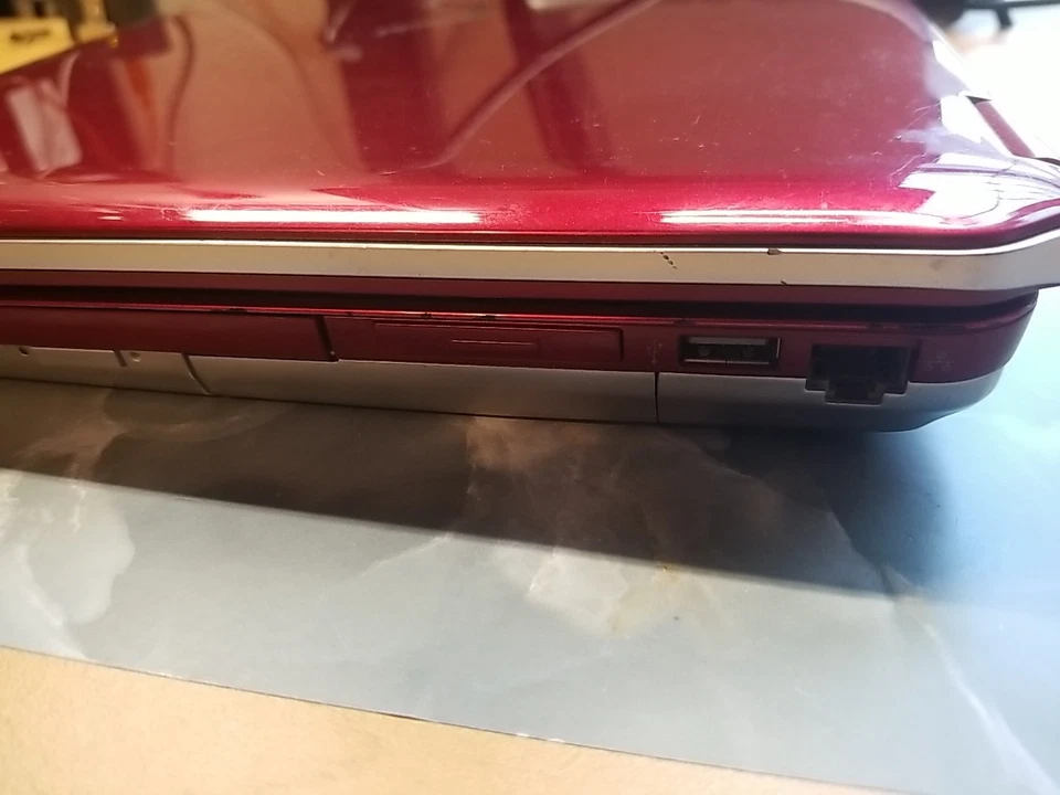 Sony VAIO VGN-CS204J\P.D T3400\4GB\240GB SSD\DVD\Webcam\ 14.1"\без батареи - Изображение 4 из 4