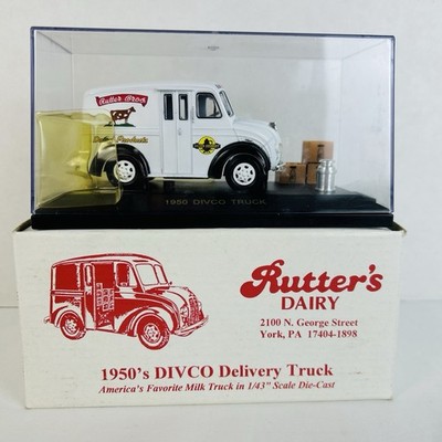 1950 s DIVCO Delivery Truck 1/43  Scale Die-Cast Rutter s Dairy 2004 Collectible