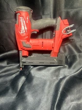 MILWAUKEE 18GA NARROW CROWN STAPLER TOOL ONLY (H83003413)