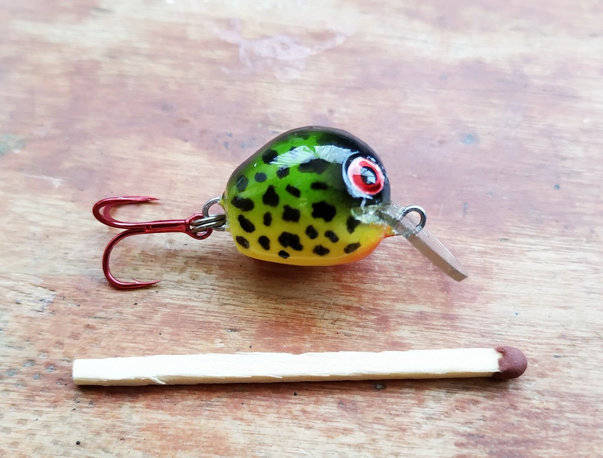 CUSTOM HAND MADE WOODEN ULTRA LIGHT MICRO LURE - 1,5 CM - 0.6 INCH